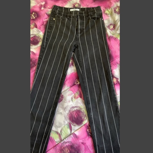 Striped woman’s pants - Picture 1 of 1